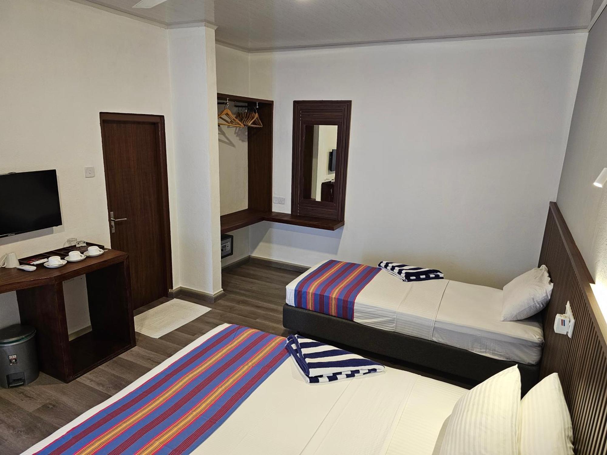 Garden By Lagoon View Apartman